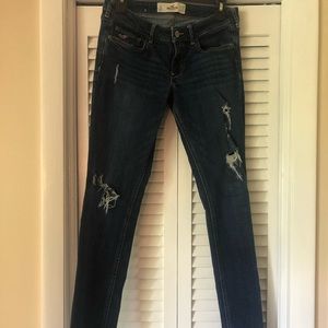 barely worn Hollister super skinny jeans